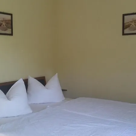 Hotel & Steakhaus Mareens *