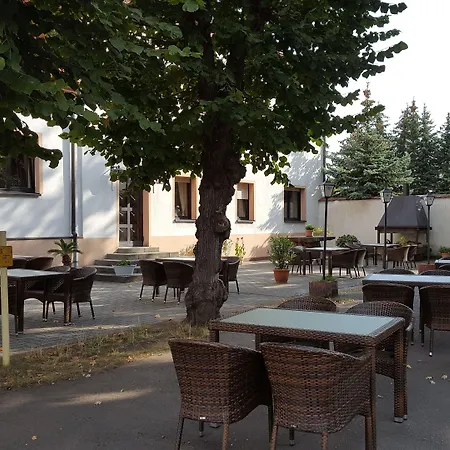 & Steakhaus Mareens Hotel *